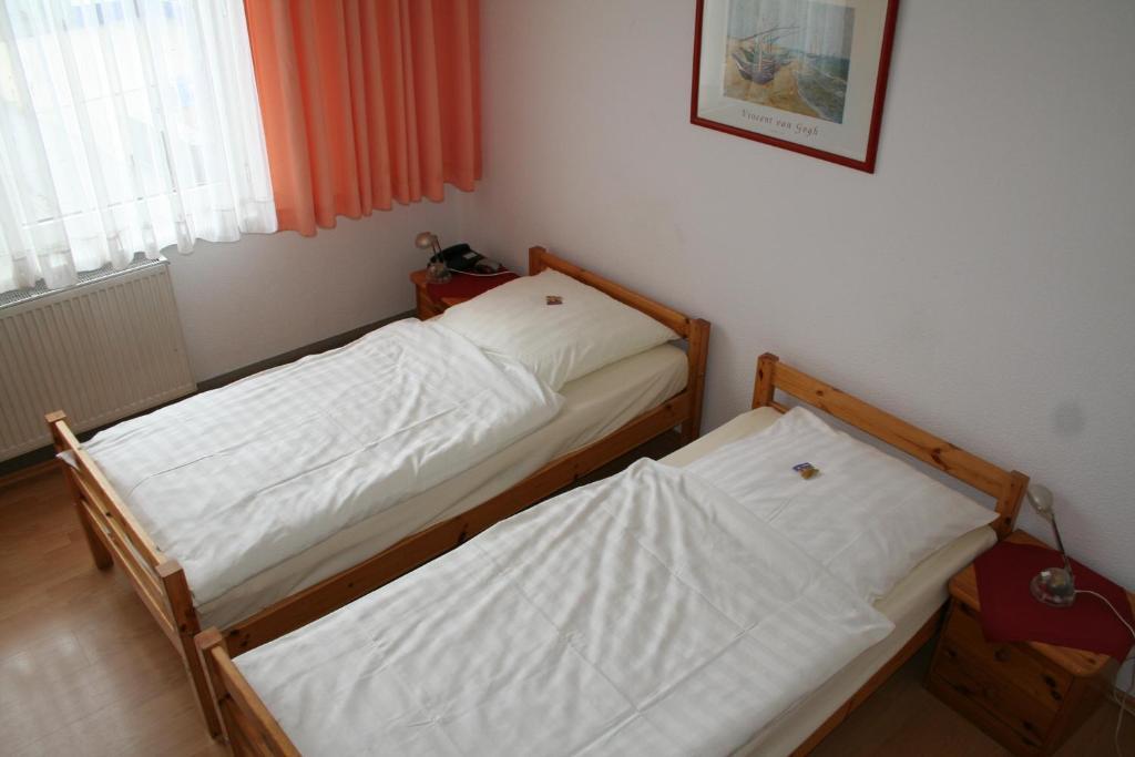 Hotel Lindenhof Эссен Номер фото