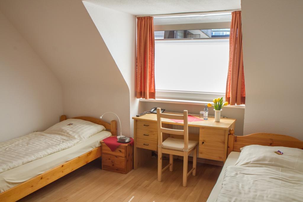 Hotel Lindenhof Эссен Номер фото